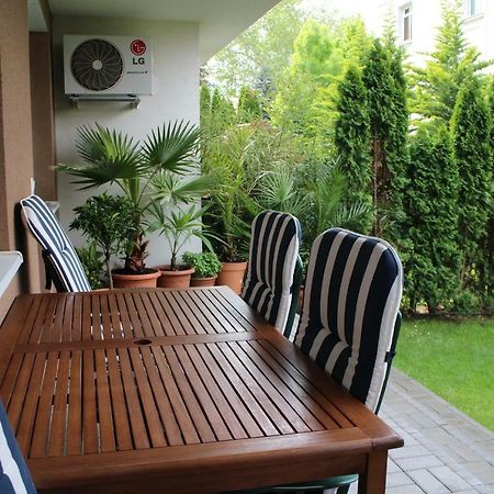 Bamboo Wellness Apartment Siófok Extérieur photo